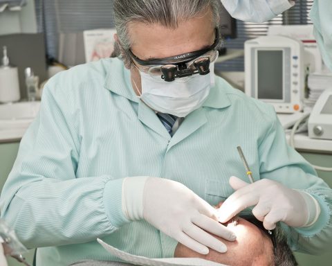 Wat doet de tandheelkundige selectieprocedure met jouw kansen en hoe bereid je je voor?